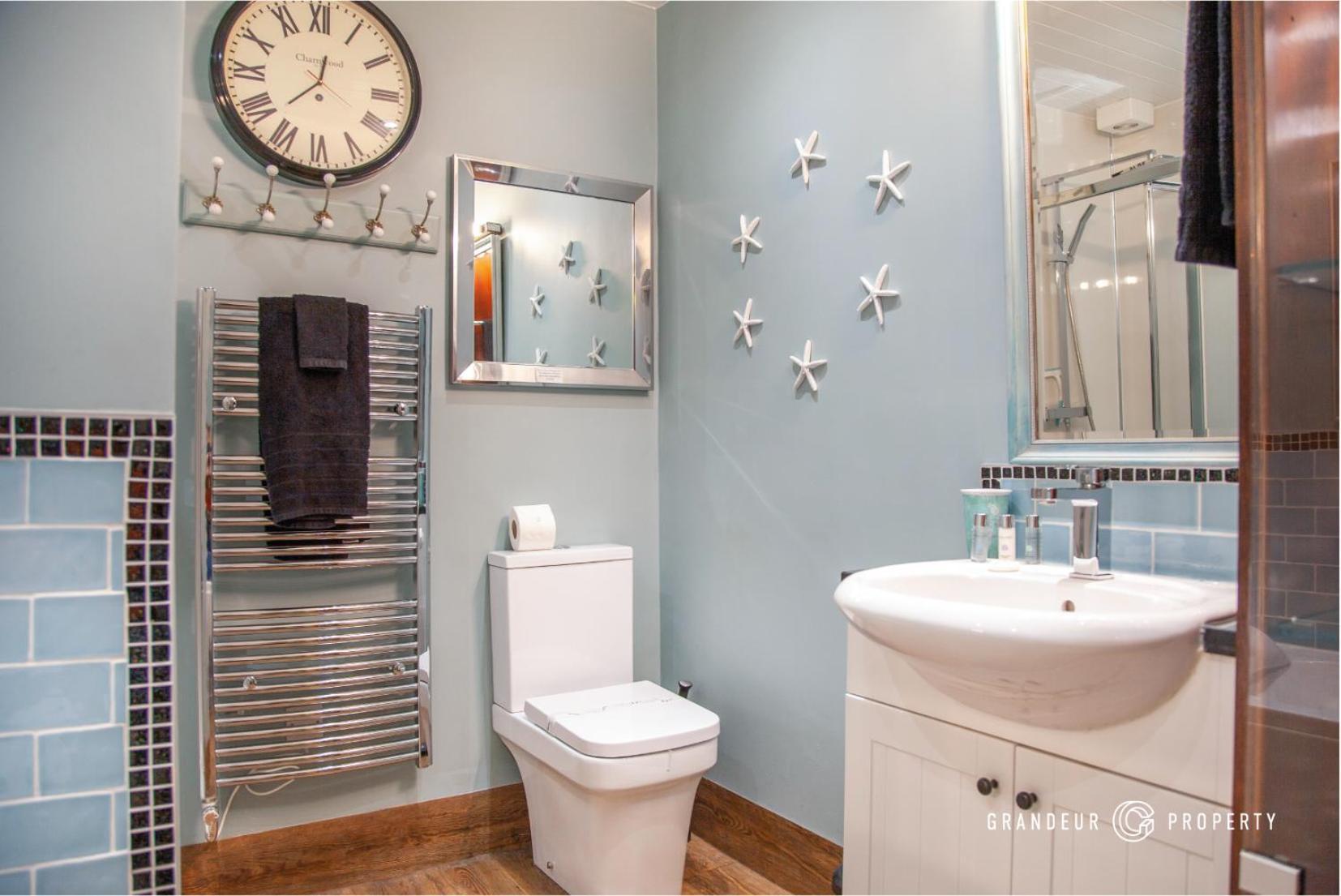 The Garden View Suite By Grandeur Property Борнмът Екстериор снимка